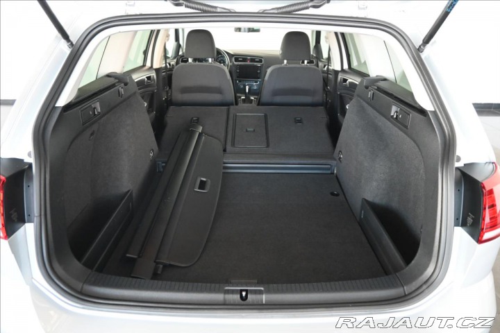 Volkswagen Golf 2,0 TDi 110kW DSG NAVI Zá 2020