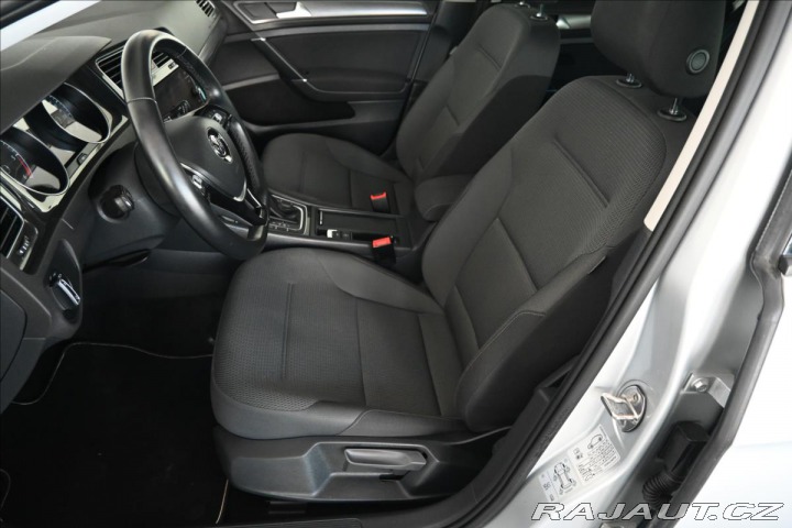 Volkswagen Golf 2,0 TDi 110kW DSG NAVI Zá 2020