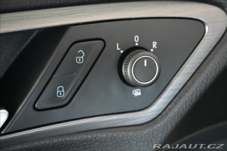Volkswagen Golf 2,0 TDi 110kW DSG NAVI Zá 2020