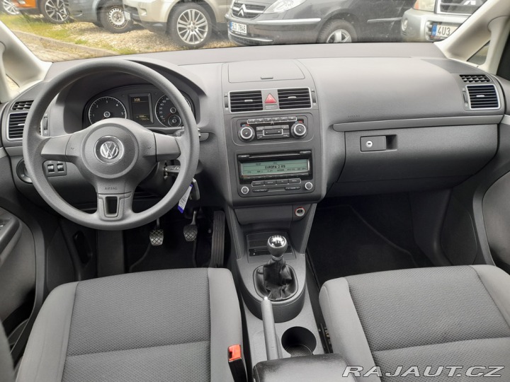 Volkswagen Touran 7 MÍST 1,6TDI 77 KW AC 2010