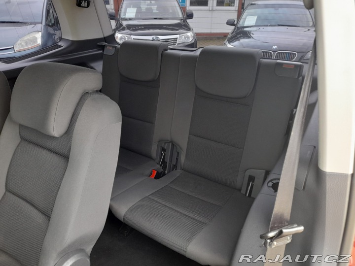 Volkswagen Touran 7 MÍST 1,6TDI 77 KW AC 2010