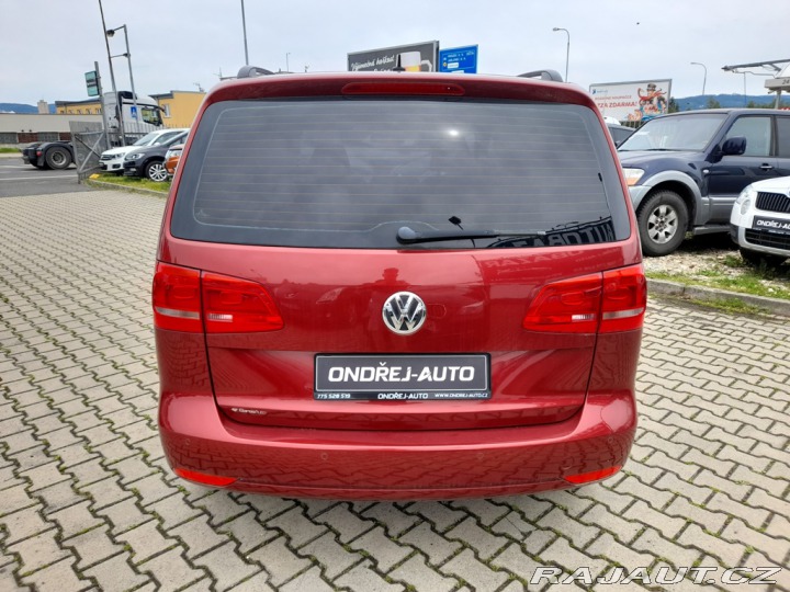 Volkswagen Touran 7 MÍST 1,6TDI 77 KW AC 2010