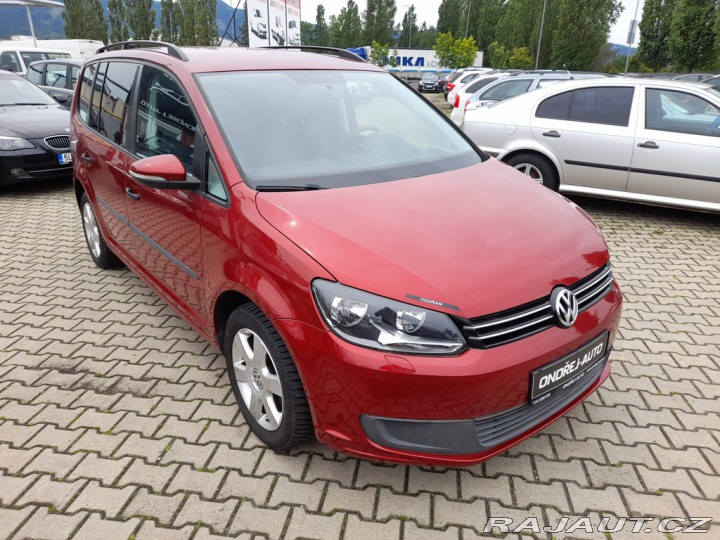 Volkswagen Touran 7 MÍST 1,6TDI 77 KW AC 2010