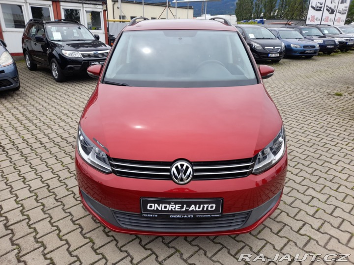 Volkswagen Touran 7 MÍST 1,6TDI 77 KW AC 2010