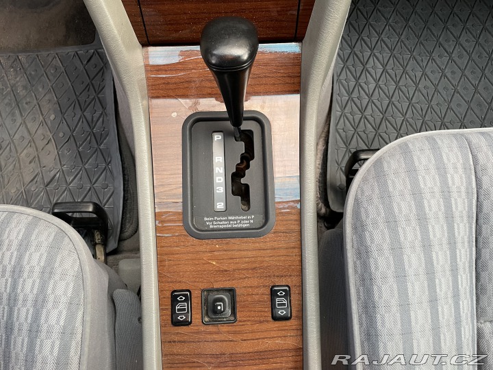 Mercedes-Benz 124 300 D 1990