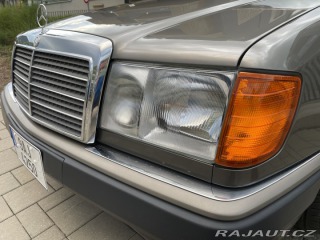 Mercedes-Benz 124 300 D 1990