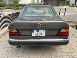 Mercedes-Benz 124 300 D 1990