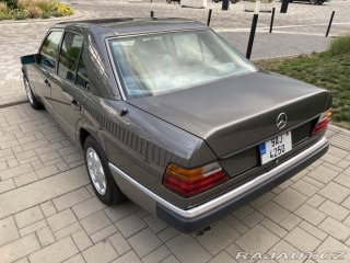 Mercedes-Benz 124 300 D 1990