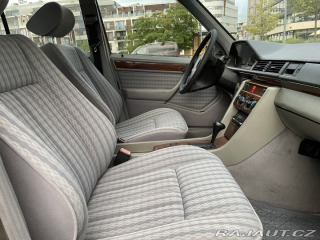 Mercedes-Benz 124 300 D 1990