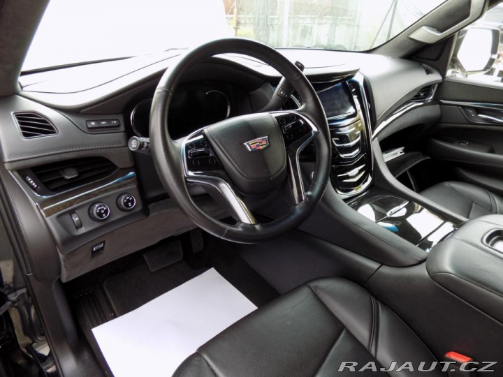 Cadillac Escalade 6.2/ESV/V8/AWD/Platinum/ 2017