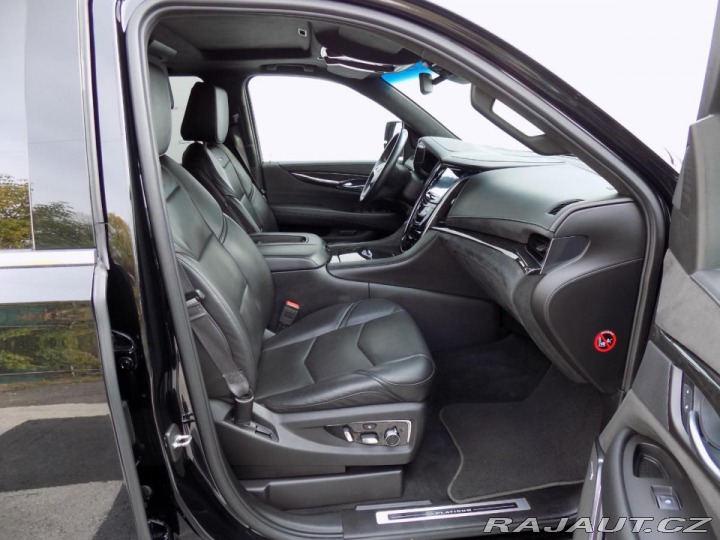 Cadillac Escalade 6.2/ESV/V8/AWD/Platinum/ 2017