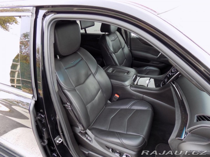 Cadillac Escalade 6.2/ESV/V8/AWD/Platinum/ 2017