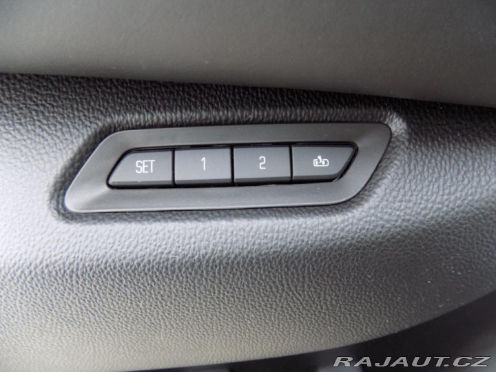Cadillac Escalade 6.2/ESV/V8/AWD/Platinum/ 2017