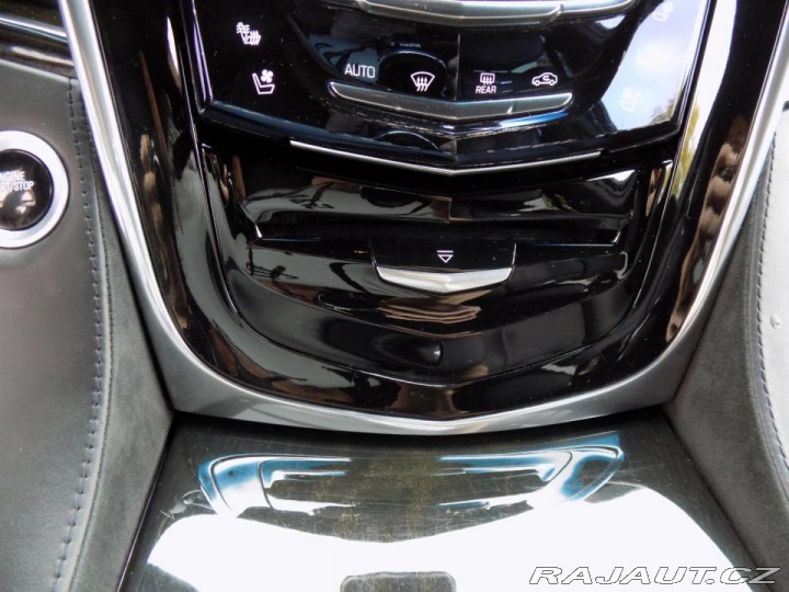 Cadillac Escalade 6.2/ESV/V8/AWD/Platinum/ 2017