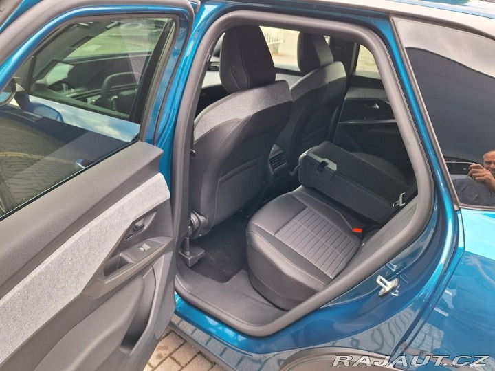 Peugeot 3008 ALLURE Hybrid 136 e-DCS6 2024