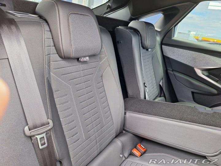 Peugeot 3008 ALLURE Hybrid 136 e-DCS6 2024