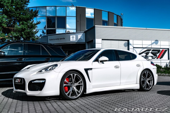 Porsche Panamera 4.8 Turbo GRAND GT TECHA 2011
