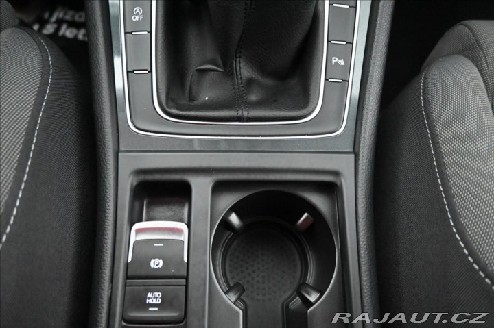 Volkswagen Golf 1,6 TDI 85 kW COMFORTLINE 2020