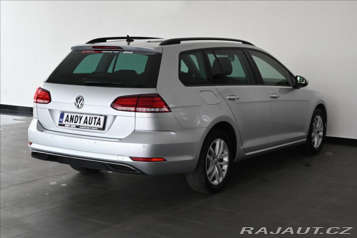 Volkswagen Golf 1,6 TDI 85 kW COMFORTLINE 2020