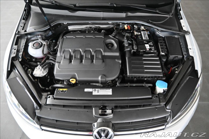 Volkswagen Golf 1,6 TDI 85 kW COMFORTLINE 2020
