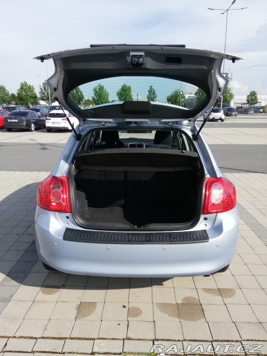 Toyota Auris hatchback 2008