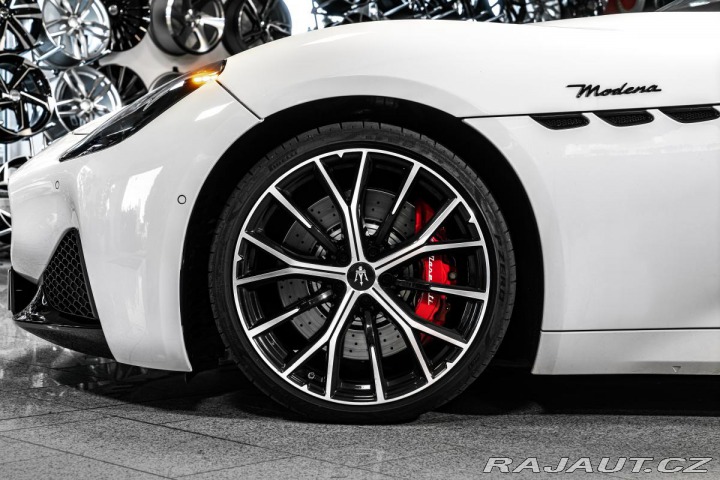 Maserati GranTurismo Modena V6/360°/HUD/MATRIX 2023
