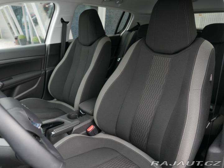 Peugeot 308 1,2i 81kW REZERVACE 2015