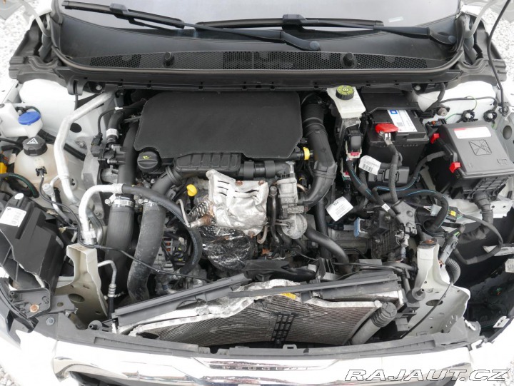 Peugeot 308 1,2i 81kW REZERVACE 2015