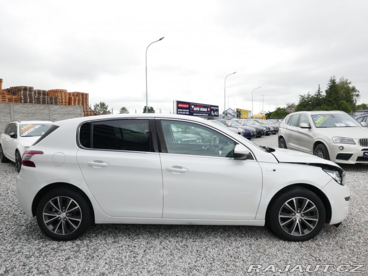 Peugeot 308 1,2i 81kW REZERVACE 2015