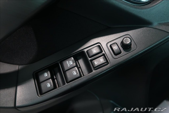 Subaru Forester 2,0 i-L Comfort Lineartro 2013