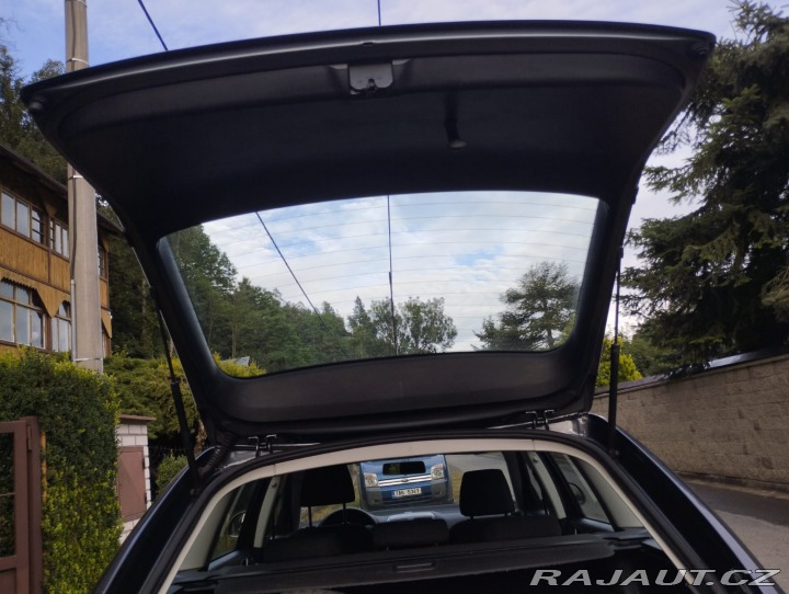 Škoda Octavia 1.8 TSi Ambiente + hezká 2010