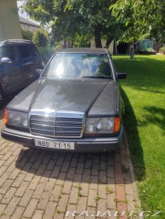 Mercedes-Benz 124 