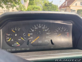 Mercedes-Benz 124 1987