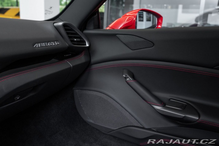 Ferrari 488 GTB TOP/Nájezd 117km! 1800