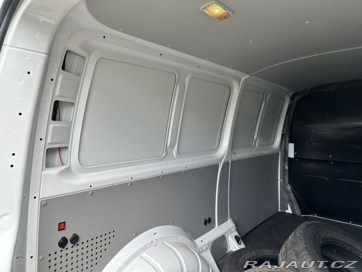 Volkswagen Transporter 2,0TDI 75kW LONG SERVISKA 2017