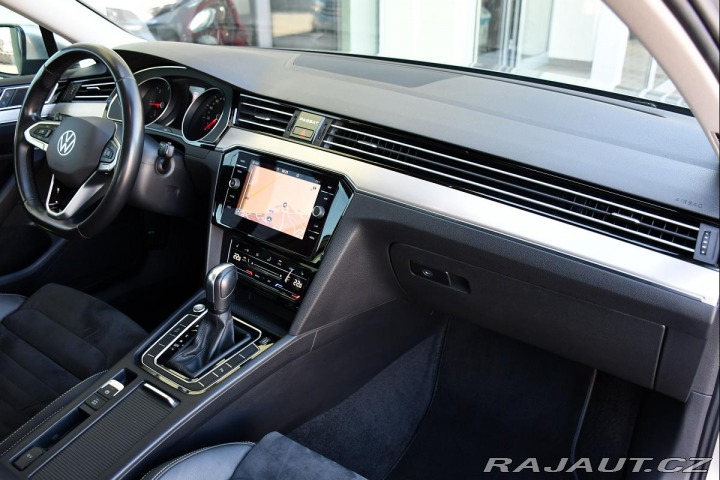 Volkswagen Passat 2.0TDi DSG ELEGANCE ČR 1. 2020