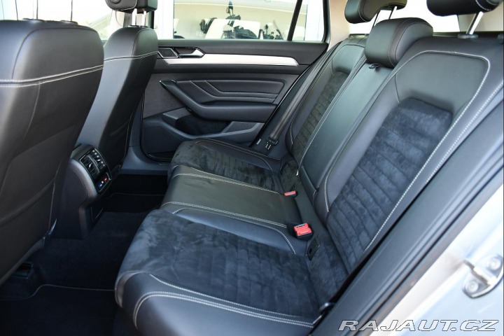 Volkswagen Passat 2.0TDi DSG ELEGANCE ČR 1. 2020
