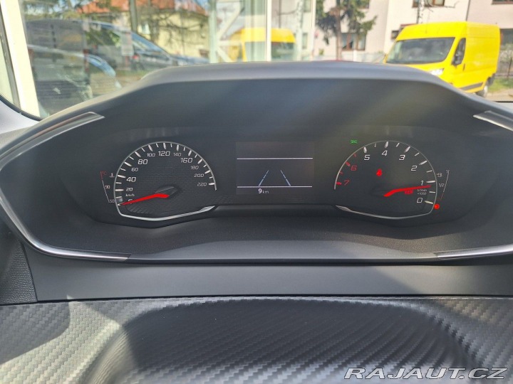 Peugeot 208 STYLE 1.2 PT 100K MAN6 2025
