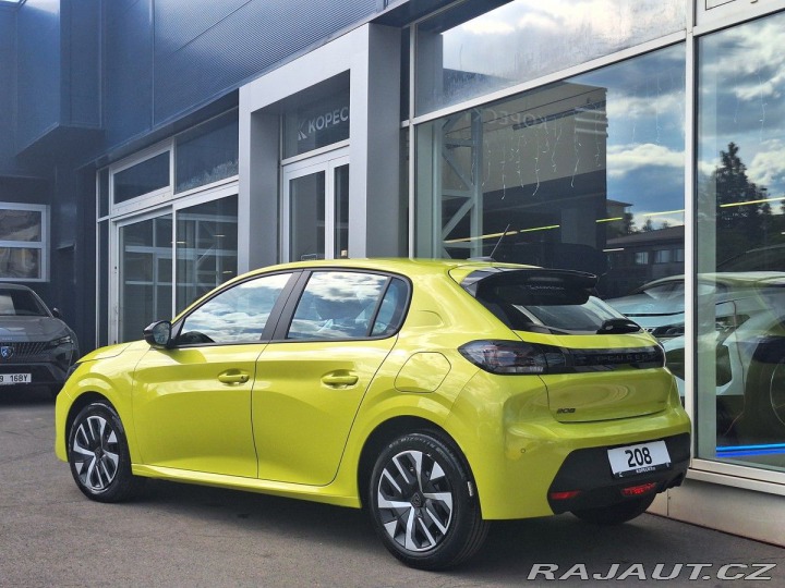 Peugeot 208 STYLE 1.2 PT 100K MAN6 2025
