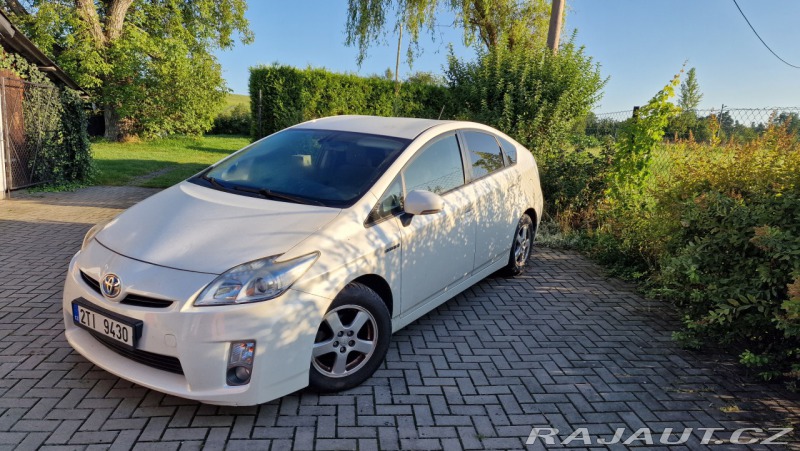 Toyota Prius 3
