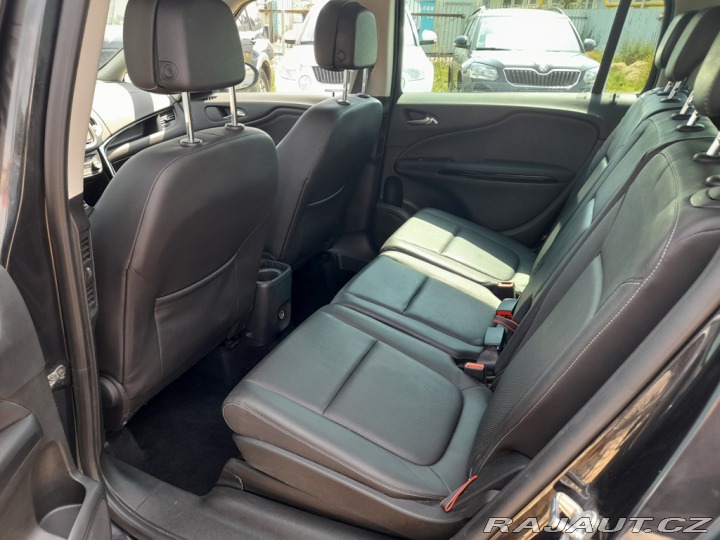 Opel Zafira TOURER 1,6 100KW 7 MÍST 2016