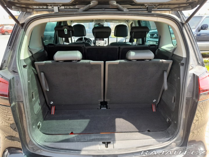 Opel Zafira TOURER 1,6 100KW 7 MÍST 2016