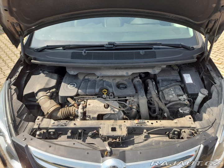 Opel Zafira TOURER 1,6 100KW 7 MÍST 2016