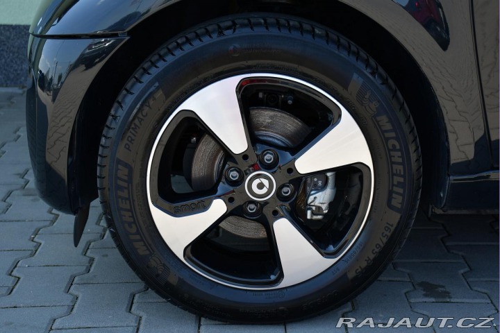 Smart Fortwo EQ PASSION 60kW REZERVACE 2023