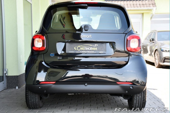Smart Fortwo EQ PASSION 60kW REZERVACE 2023
