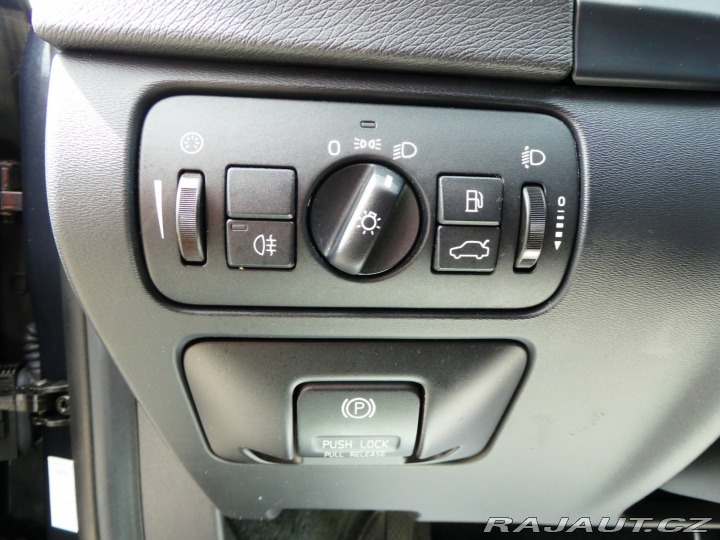 Volvo V60 2.0D 120kW*D4*A/T*Servis 2012