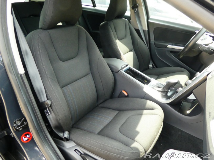 Volvo V60 2.0D 120kW*D4*A/T*Servis 2012