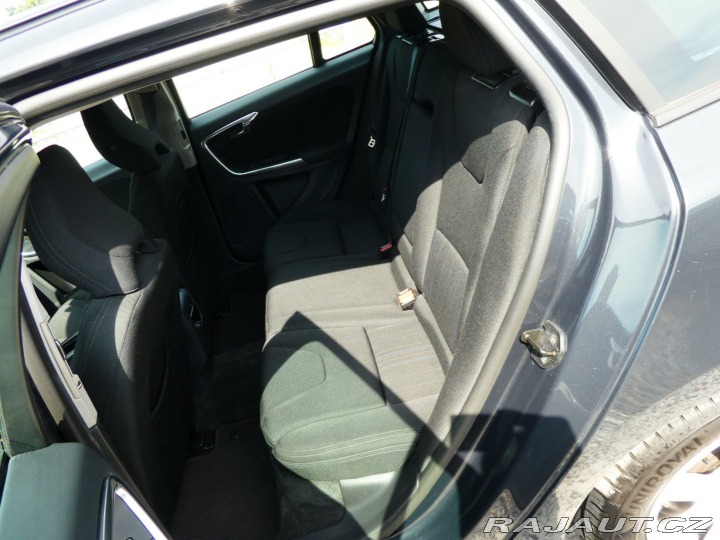 Volvo V60 2.0D 120kW*D4*A/T*Servis 2012