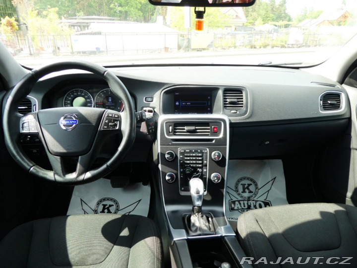Volvo V60 2.0D 120kW*D4*A/T*Servis 2012