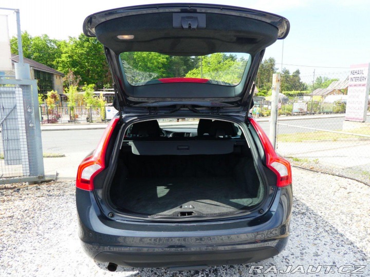 Volvo V60 2.0D 120kW*D4*A/T*Servis 2012